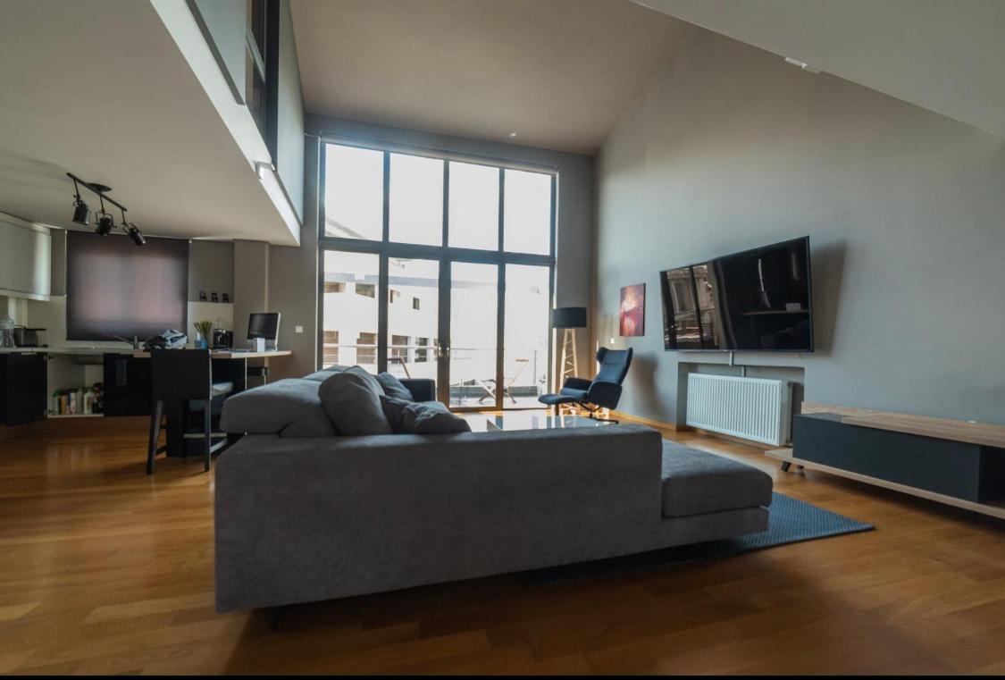 Minimal Brand New Loft Next To Subway Atenas Exterior foto