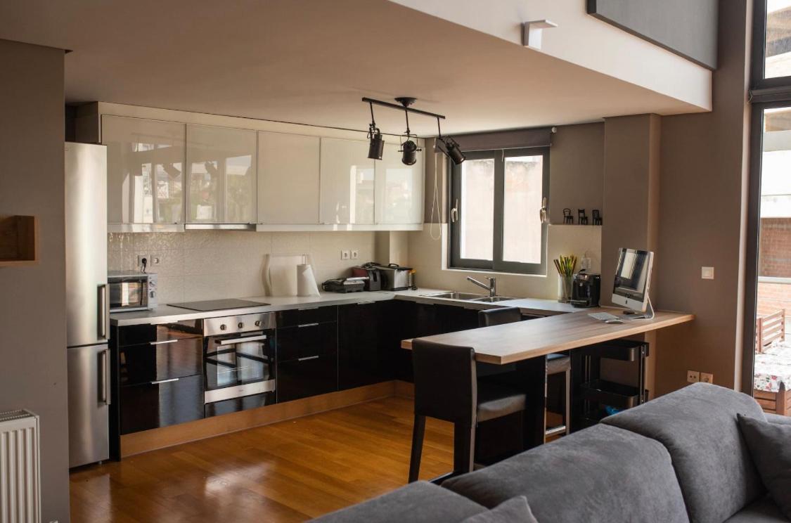 Minimal Brand New Loft Next To Subway Atenas Exterior foto