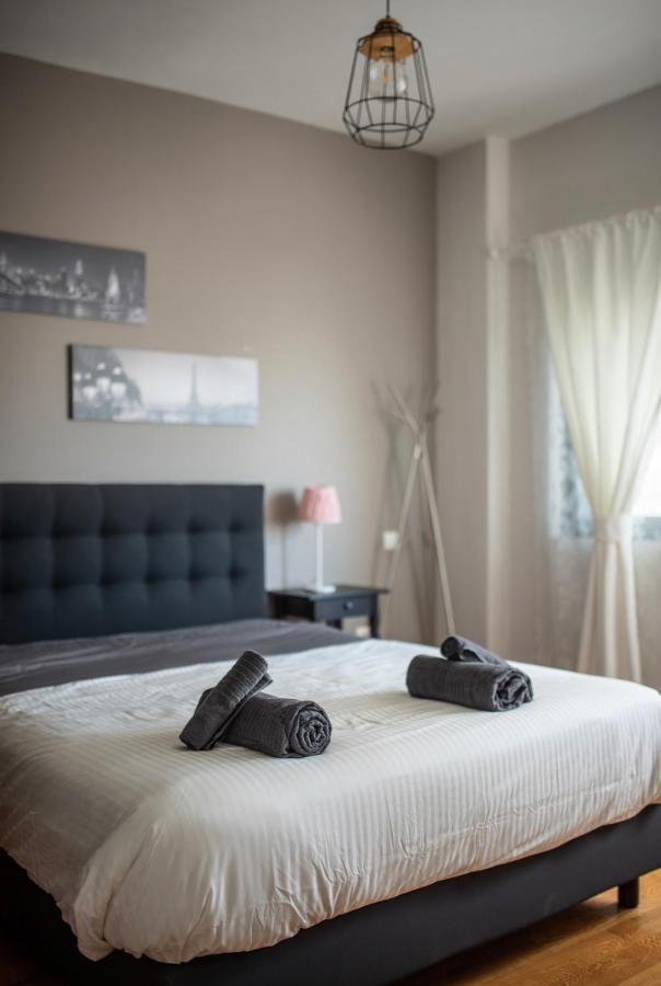 Minimal Brand New Loft Next To Subway Atenas Exterior foto